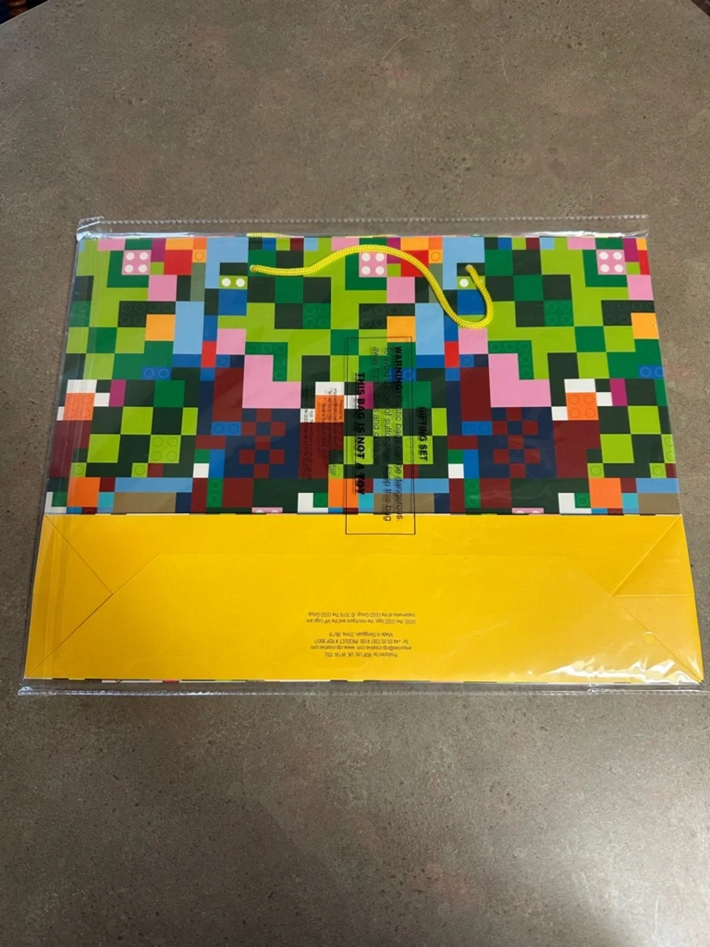 Lego 2019 VIP Gift Bag Wrapping Paper Card Stickers Tags Set New